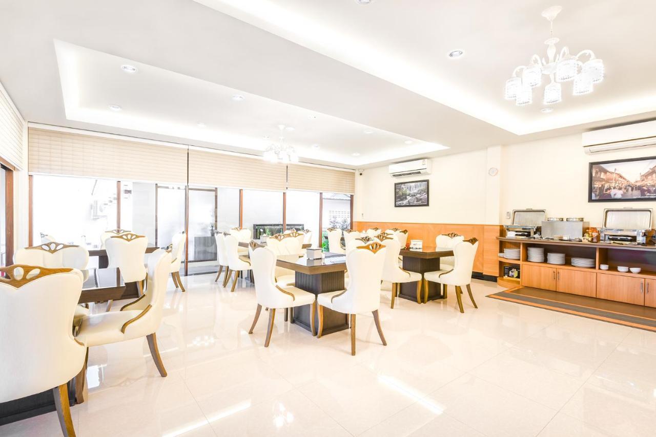 Au Place Hotel Loei Exteriör bild