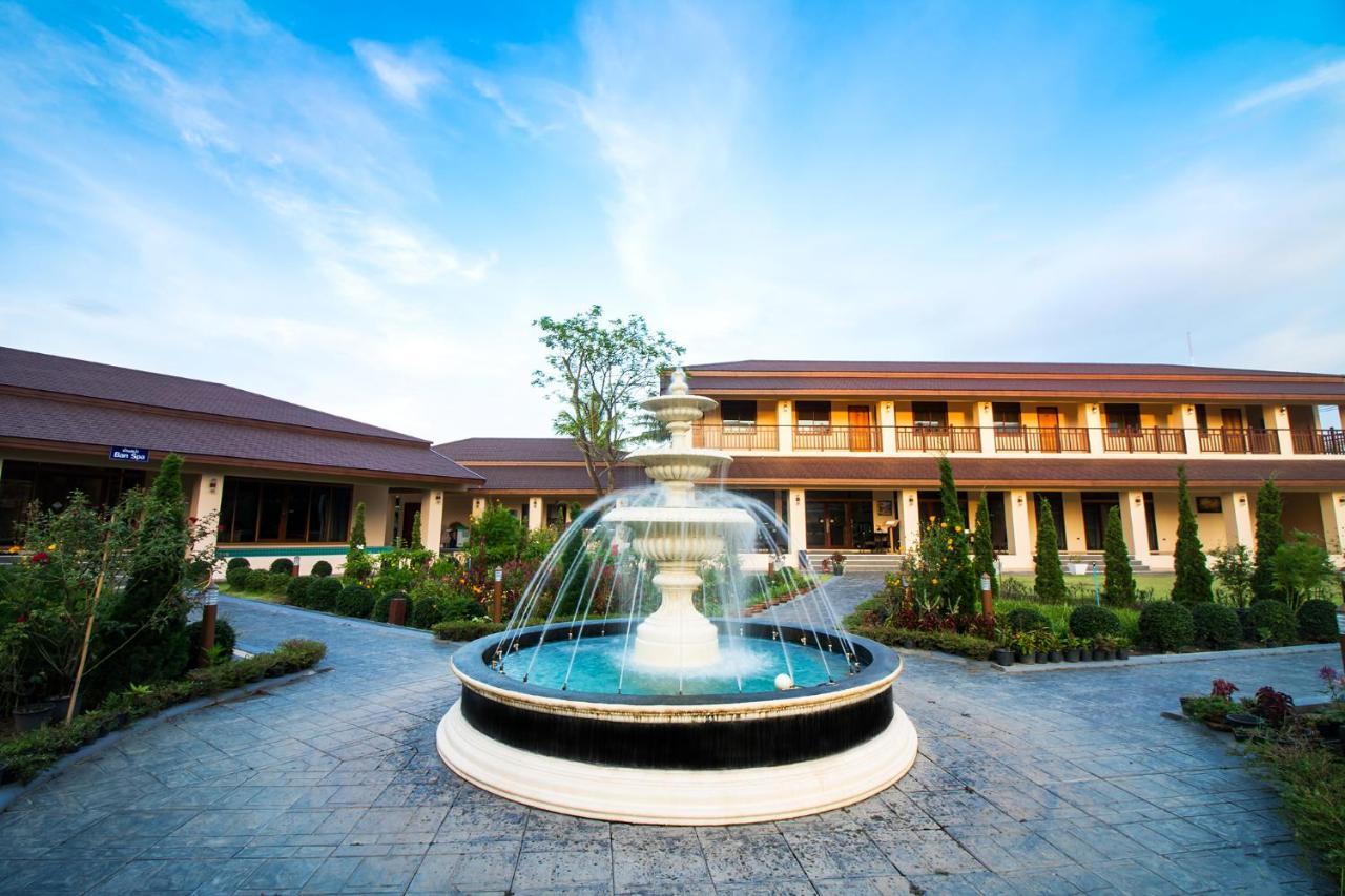 Au Place Hotel Loei Exteriör bild